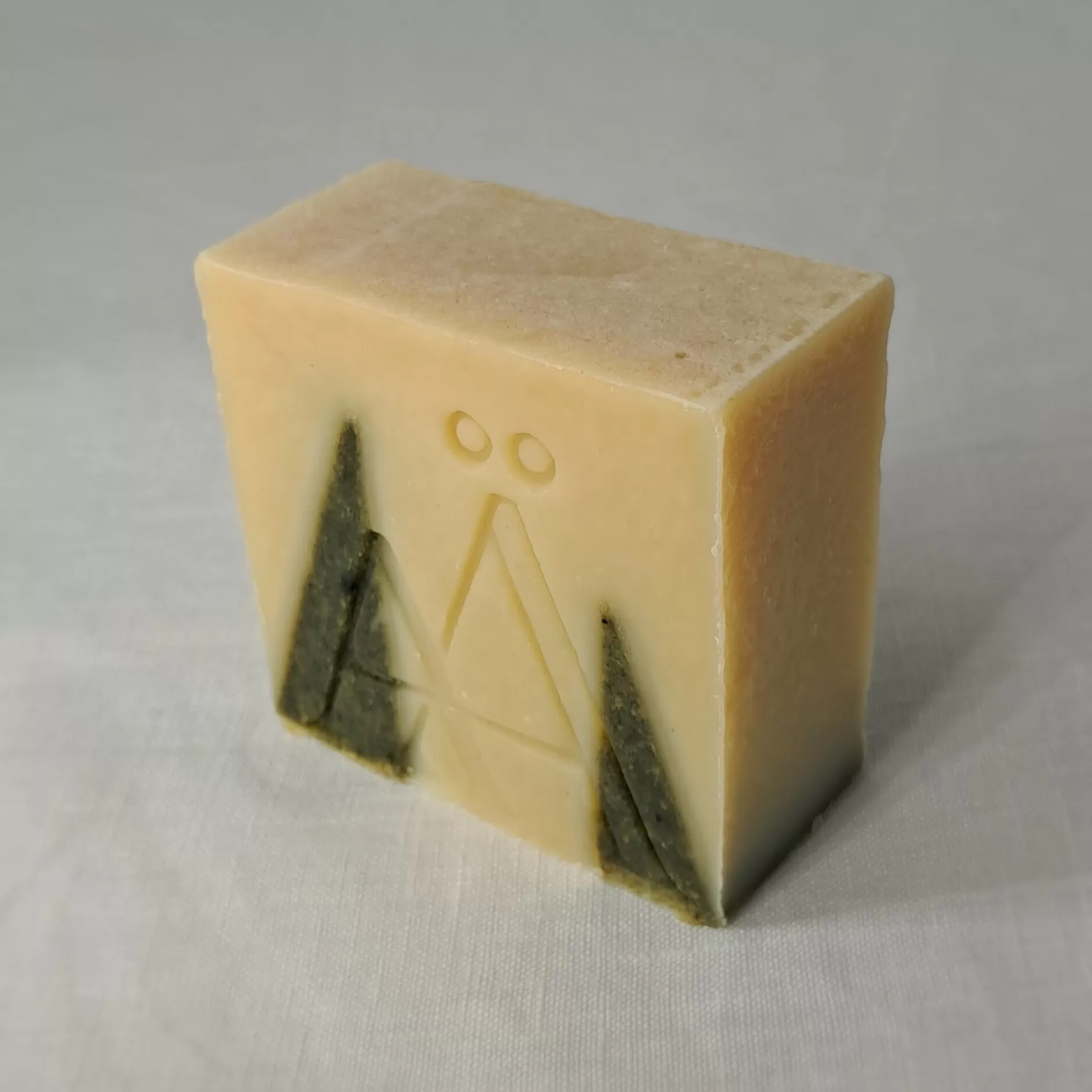 Le savon précieux qui capture l’âme artisanale de la vallée.