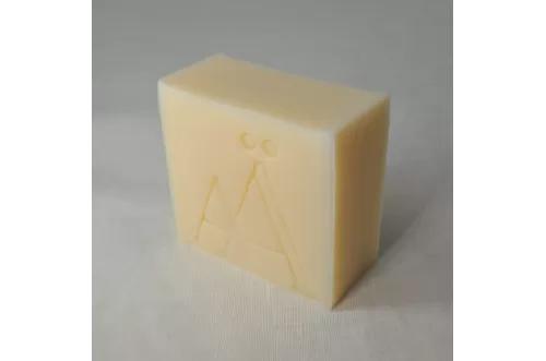 Le savon surgras qui va à l’essentiel : propre, doux, et respectueux de votre peau.