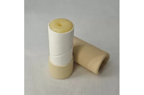 Le baume nourrissant qui va à l'essentiel : pur, simple, efficace.