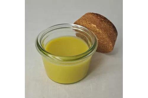 Le baume riche pour peaux sensibles : calendula, chanvre, sésame.